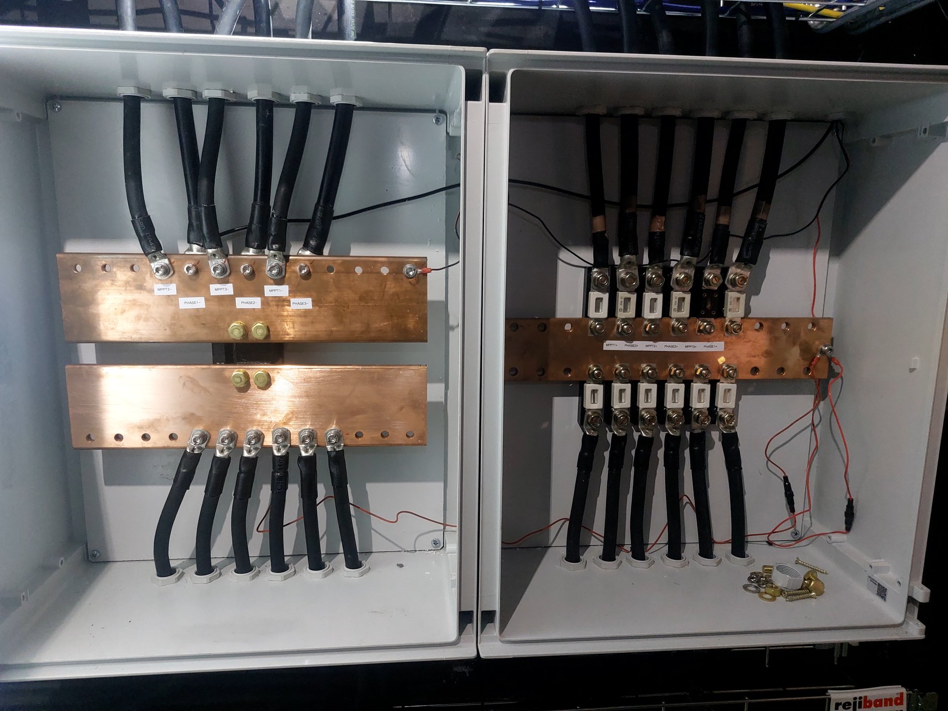 Labelled DC distribution, every cable traced